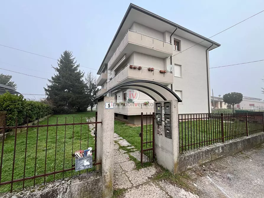 Immagine 1 di Appartamento in vendita  in VIA ROCCOLO 3 a Brendola