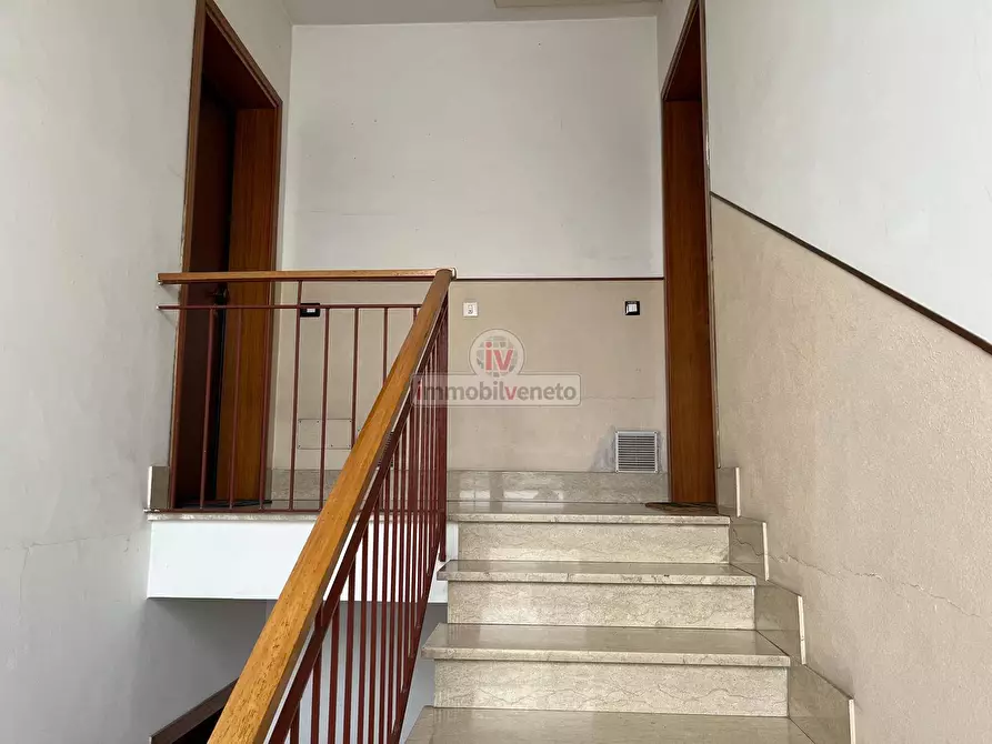 Immagine 3 di Appartamento in vendita  in VIA ROCCOLO 3 a Brendola