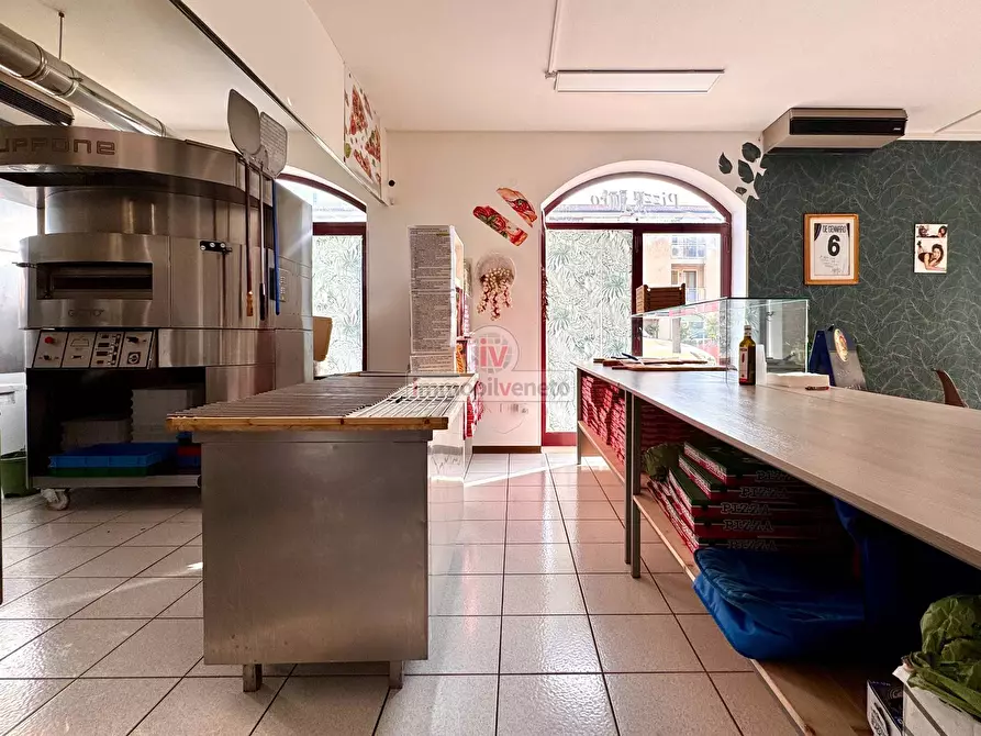 Immagine 5 di Attività commerciale in vendita  in VIA ROMA 52 a Alonte