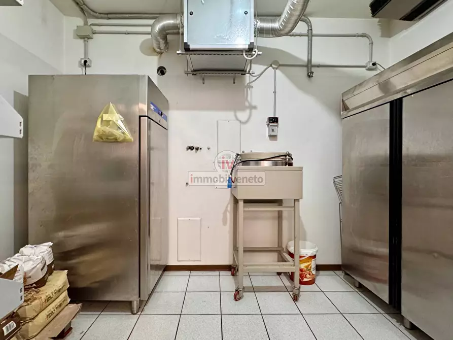 Immagine 7 di Attività commerciale in vendita  in VIA ROMA 52 a Alonte