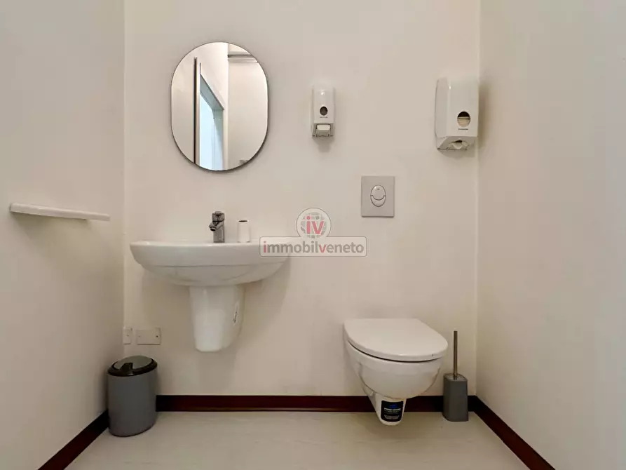 Immagine 16 di Attività commerciale in vendita  in VIA ROMA 52 a Alonte