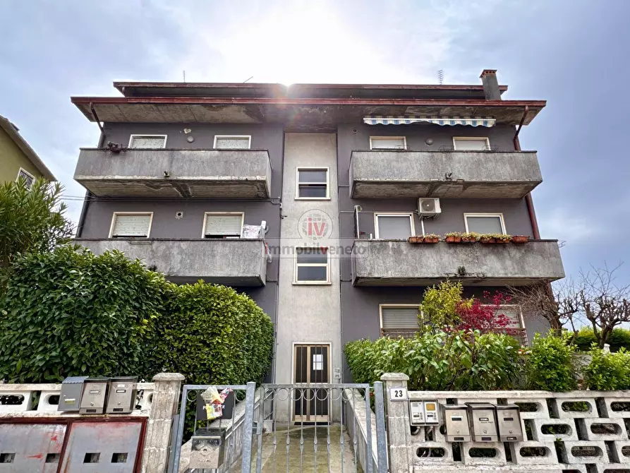 Immagine 1 di Appartamento in vendita  in VIA PALLADIO a Brendola