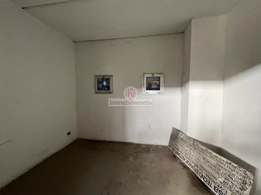 Immagine 9 di Capannone industriale in affitto  in VIA DEL LAVORO a Alonte