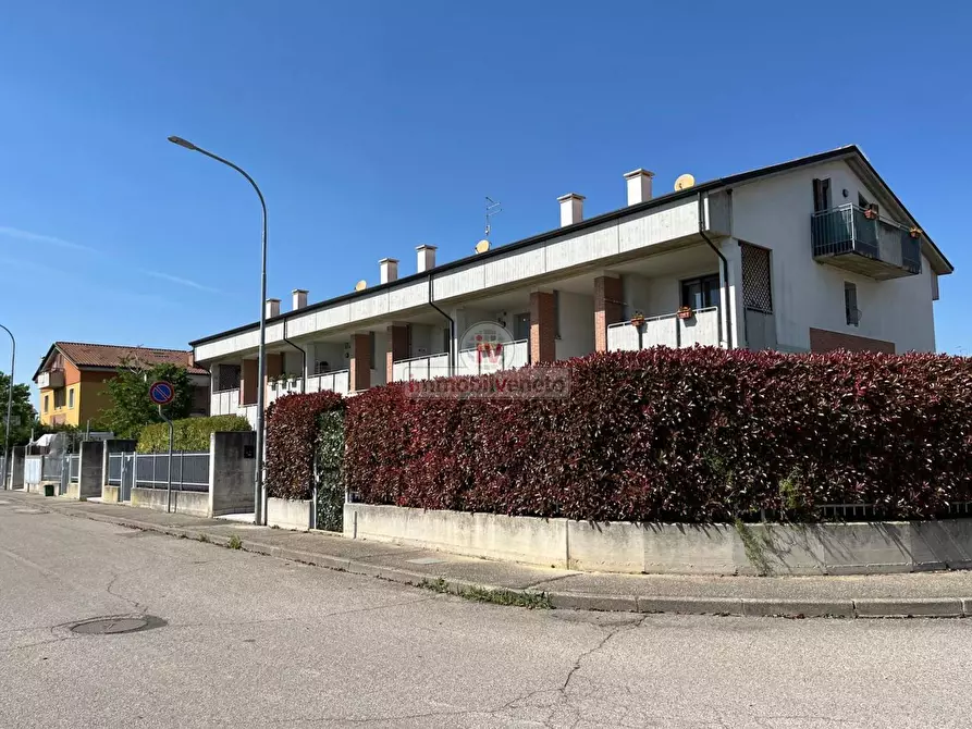 Immagine 1 di Appartamento in vendita  in VIA RUFFILLI a Arcole