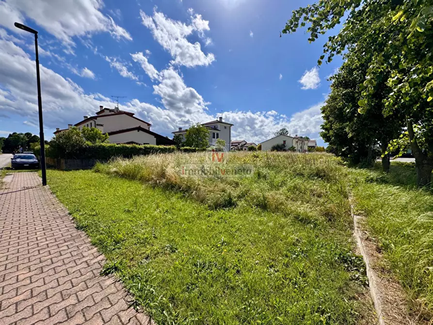 Immagine 2 di Terreno residenziale in vendita  in VIA ASIAGO a Noventa Vicentina