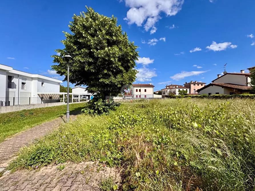 Immagine 4 di Terreno residenziale in vendita  in VIA ASIAGO a Noventa Vicentina