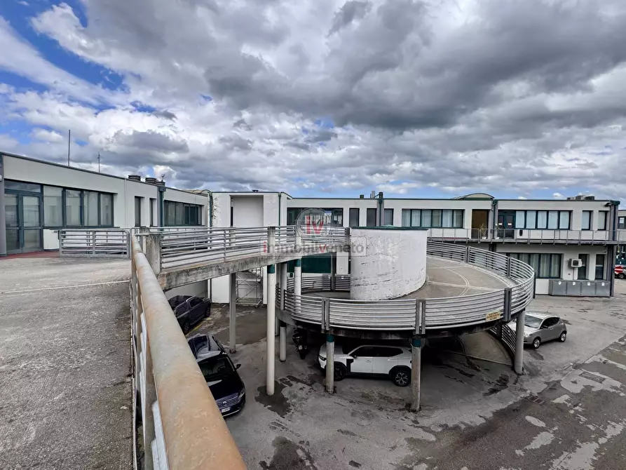 Immagine 8 di Capannone industriale in vendita  in VIA PONTICELLI a Agugliaro