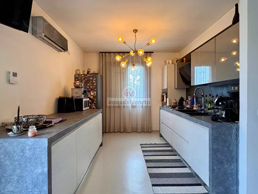Immagine 10 di Casa indipendente in vendita  in VIA PALLADIO a Brendola