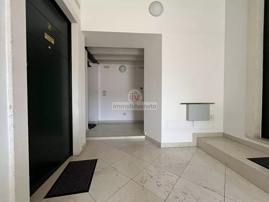 Immagine 2 di Appartamento in vendita  in PIAZZA MARCONI a Gambellara