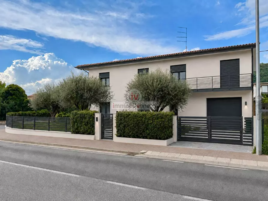 Immagine 3 di Casa indipendente in vendita  in VIA CANTARELLA a Brendola