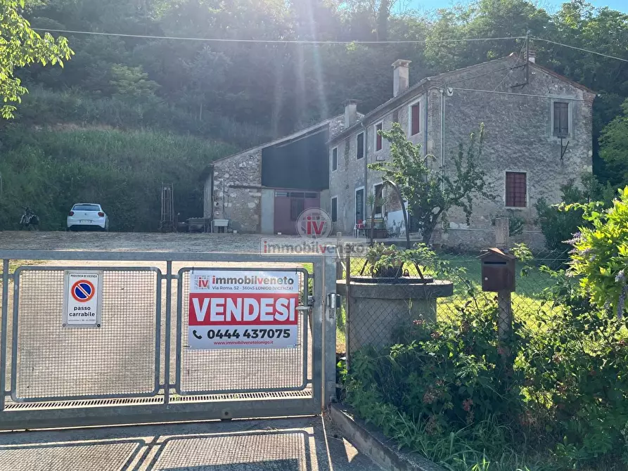 Immagine 1 di Casa indipendente in vendita  in VIA BORGOMALE a Brendola