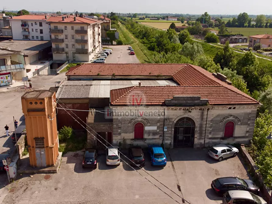 Immagine 9 di Negozio in vendita  in VIA MACELLO a Alonte