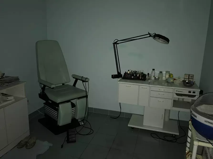 Immagine 7 di Locale commerciale in vendita  in Via delle Gardenie 50 a Vasto