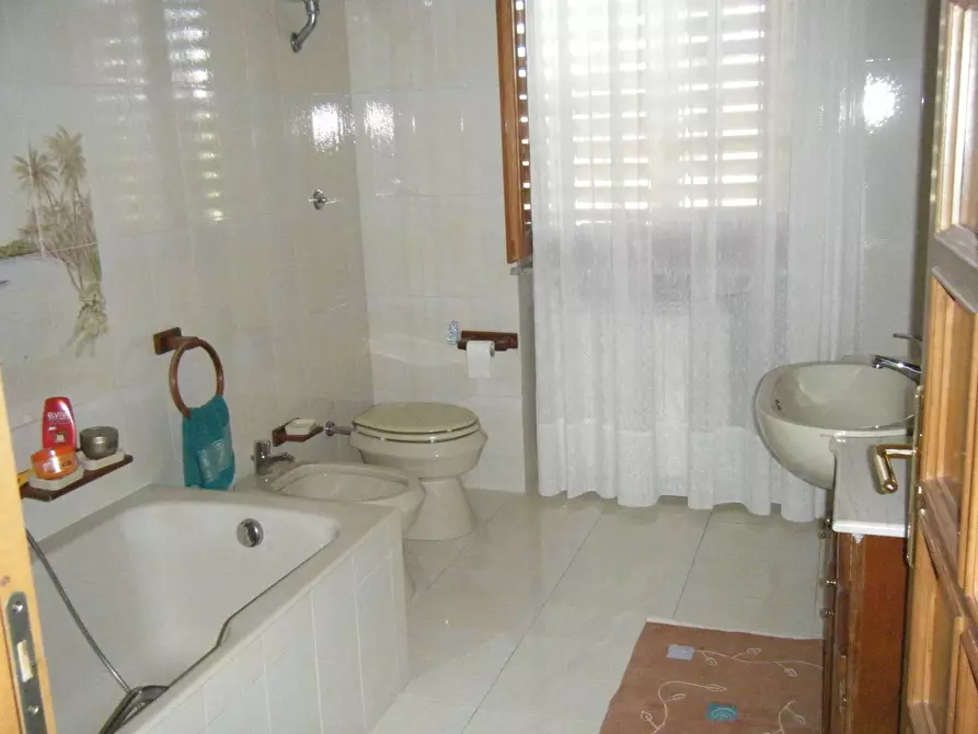 Immagine 8 di Villa in vendita  in PIANO CROCE a Pollutri