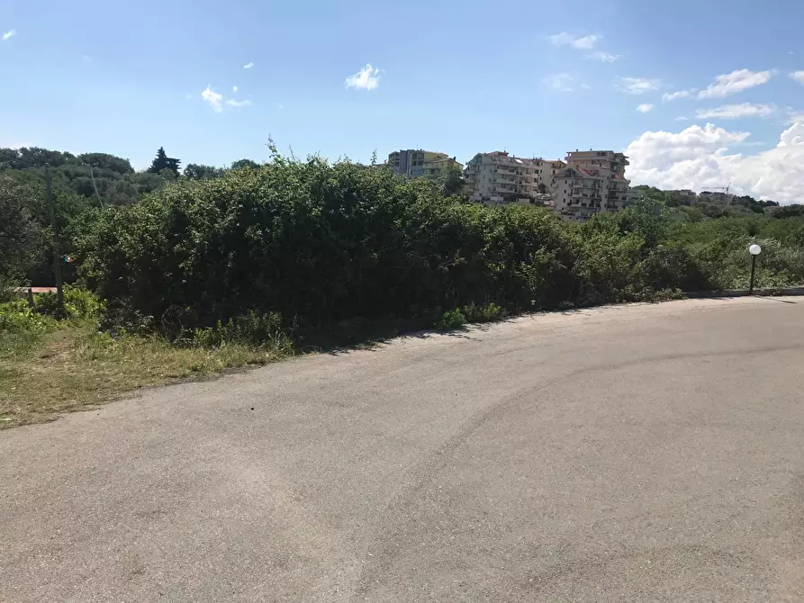 Immagine 4 di Terreno residenziale in vendita  in VIA INCORONATA a Vasto