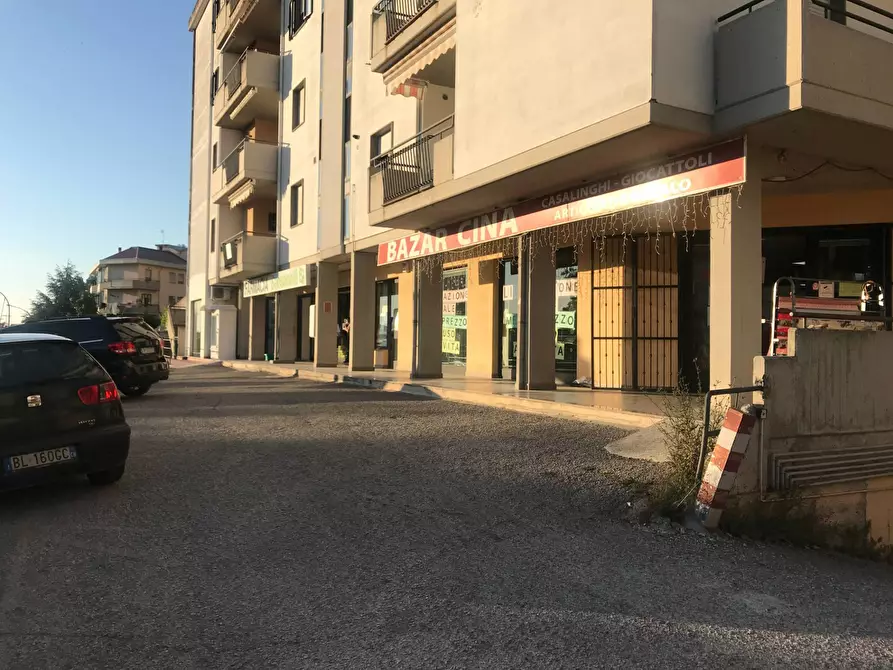 Immagine 3 di Locale commerciale in vendita  in VIA CIRCONVALLAZIONE ISTONIENSE 32 a Vasto