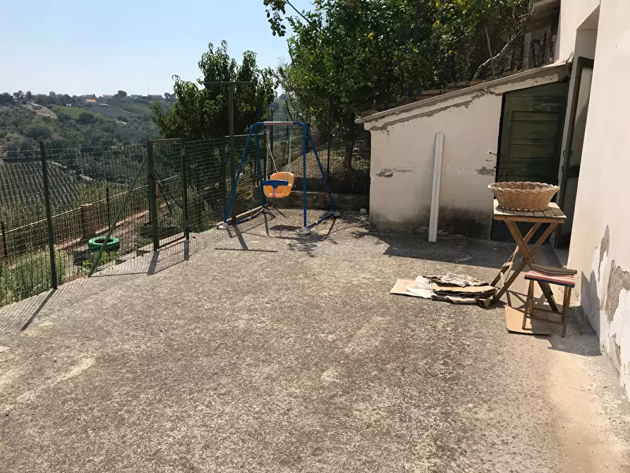 Immagine 4 di Casa semindipendente in vendita  in VIA SAN ROCCO 67 a Pollutri