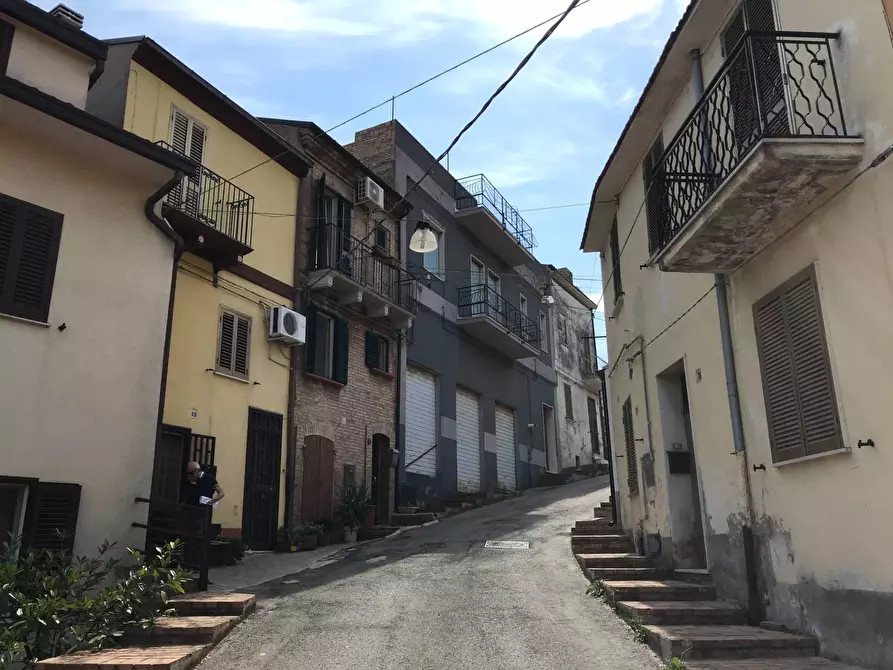 Immagine 32 di Casa semindipendente in vendita  in VIA SAN ROCCO 67 a Pollutri