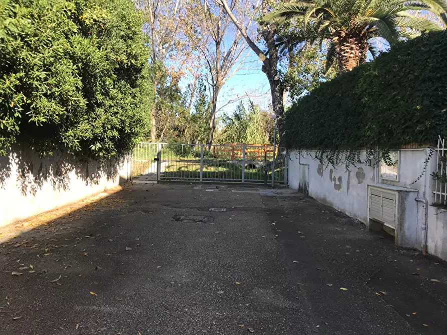 Immagine 21 di Casa indipendente in vendita  in VIA LIBECCIO a Vasto