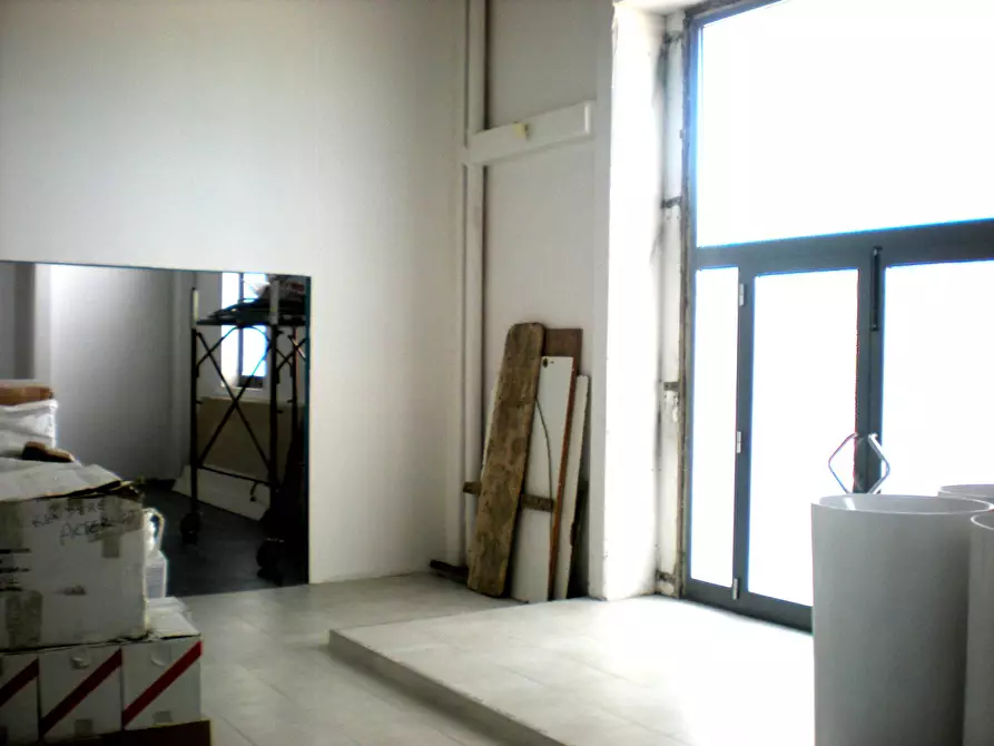 Immagine 16 di Locale commerciale   in SS 16 NORD a Vasto