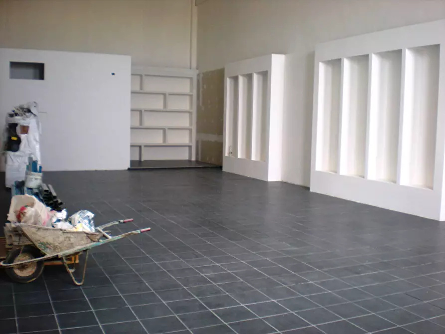 Immagine 19 di Locale commerciale   in SS 16 NORD a Vasto