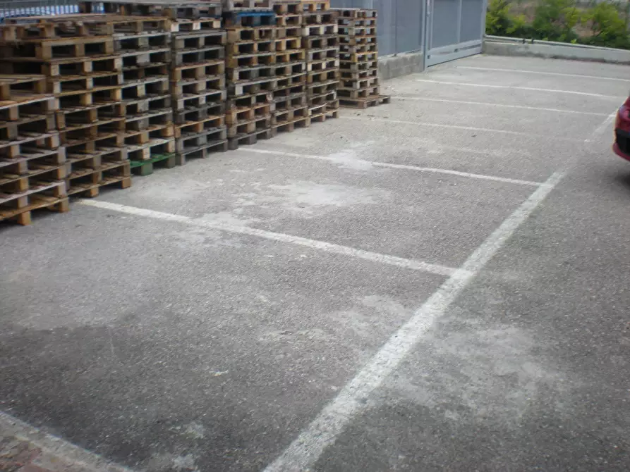 Immagine 33 di Locale commerciale   in SS 16 NORD a Vasto