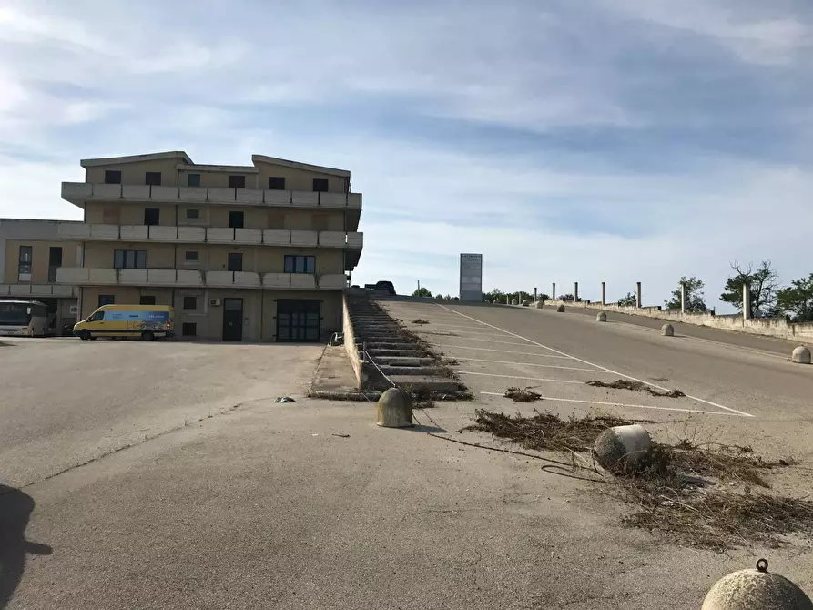 Immagine 57 di Locale commerciale   in SS 16 NORD a Vasto