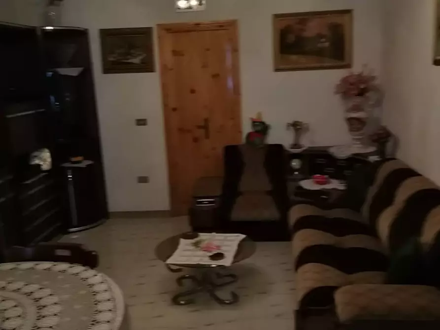 Immagine 1 di Casa semindipendente in vendita  in VIA CESARE BATTTISTI 5 a Montazzoli