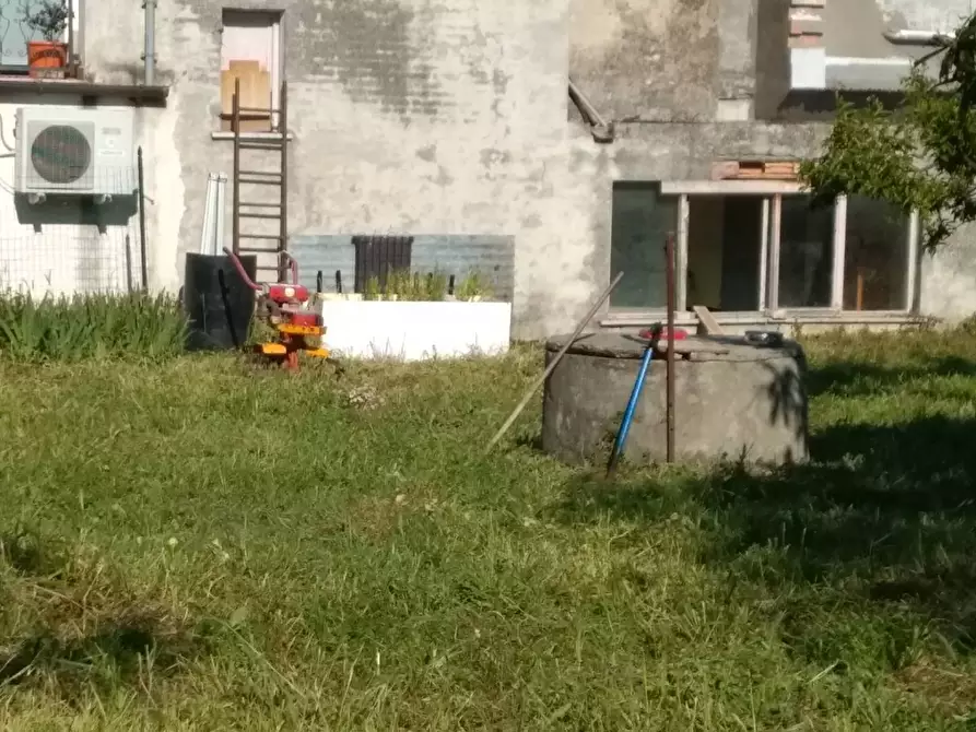 Immagine 5 di Casa semindipendente in vendita  in VIA CATONE a Vasto