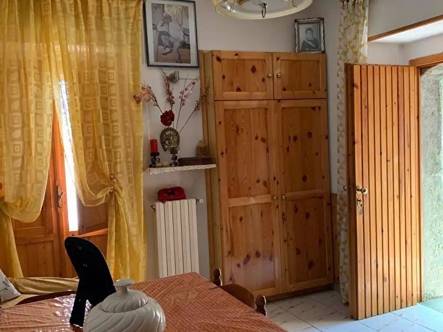 Immagine 21 di Casa semindipendente in vendita  in VIA CESARE BATTTISTI 5 a Montazzoli