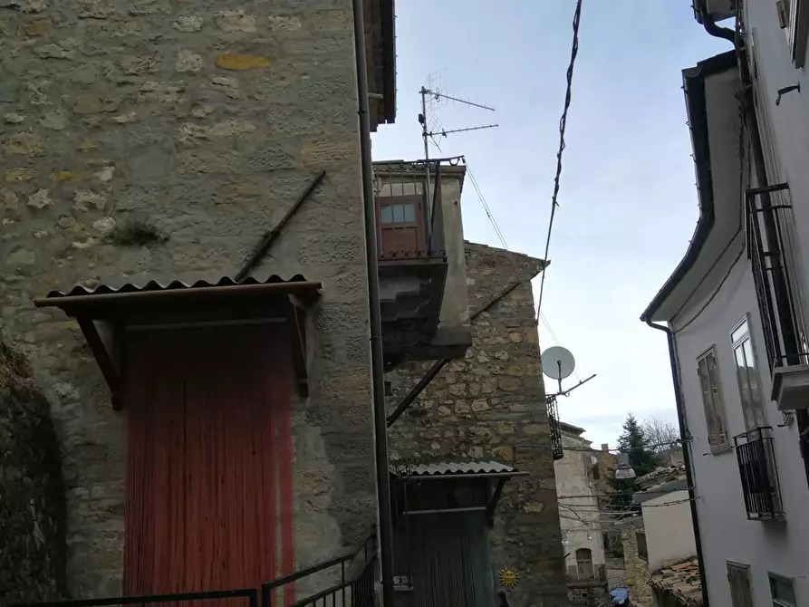 Immagine 28 di Casa semindipendente in vendita  in VIA CESARE BATTTISTI 5 a Montazzoli