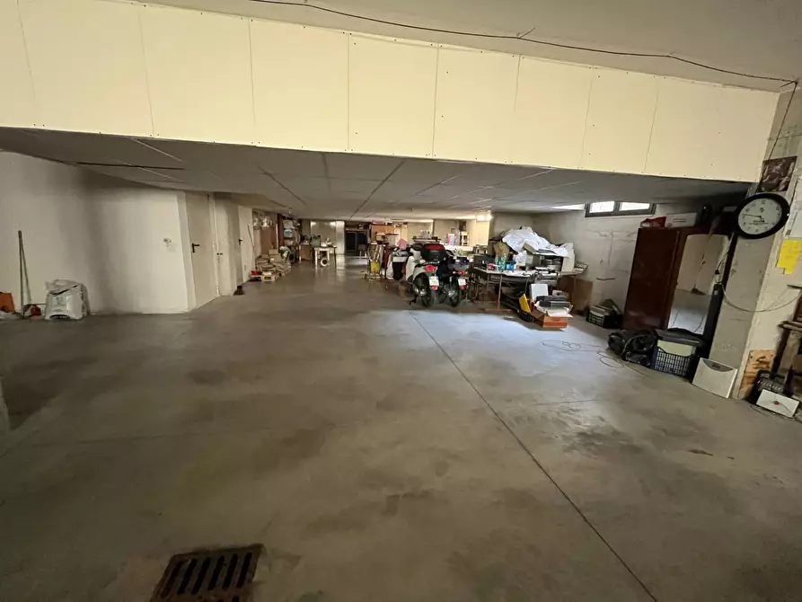 Immagine 9 di Villa in vendita  in VIA GARGHETA a San Salvo