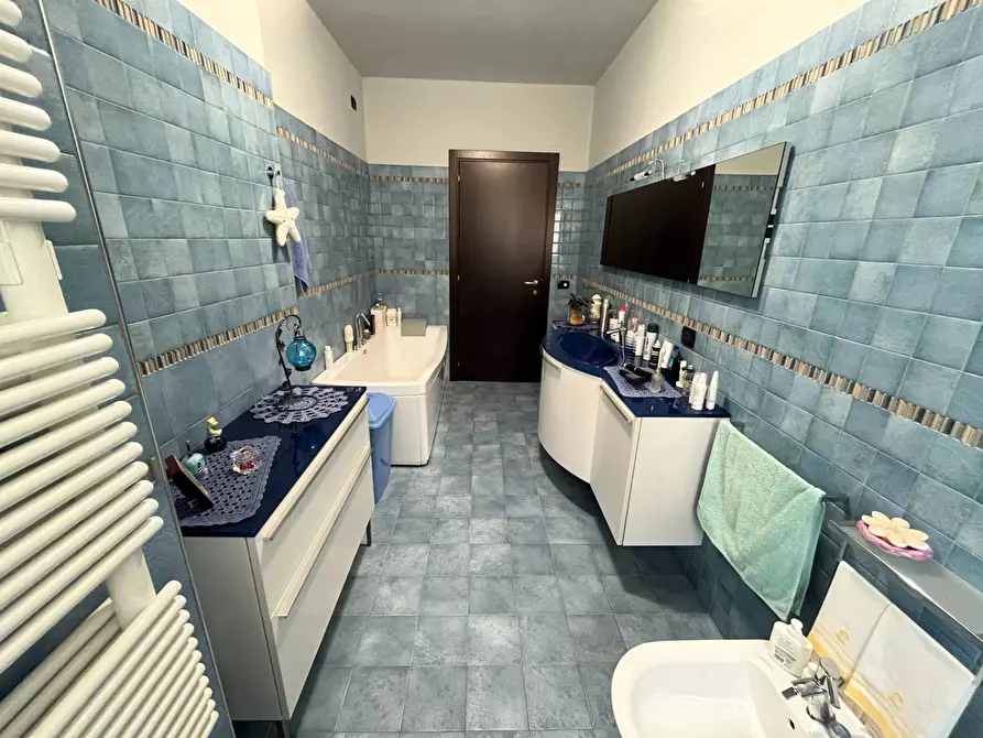 Immagine 13 di Villa in vendita  in VIA GARGHETA a San Salvo