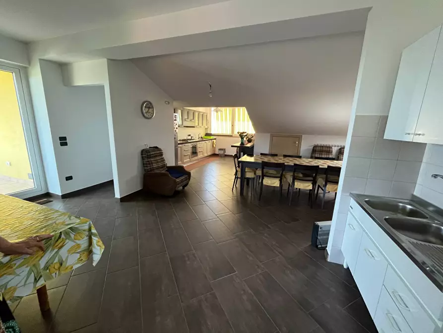 Immagine 41 di Villa in vendita  in VIA GARGHETA a San Salvo