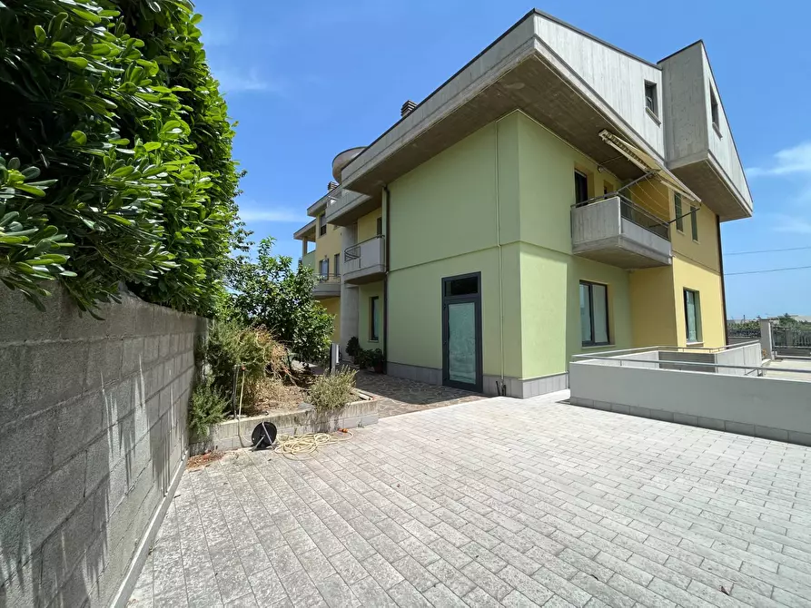 Immagine 50 di Villa in vendita  in VIA GARGHETA a San Salvo