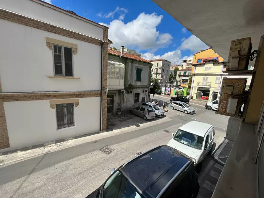 Immagine 8 di Locale commerciale in affitto  in PIAZZA VERDI a Vasto