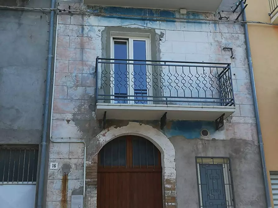 Immagine 3 di Casa semindipendente in vendita  in VIA SANT'ANTONIO ABATE VICO 1 a Tufillo