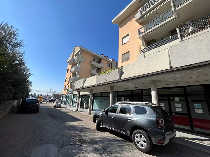 Immagine 5 di Locale commerciale in vendita  in VIA MADDALENA a Vasto