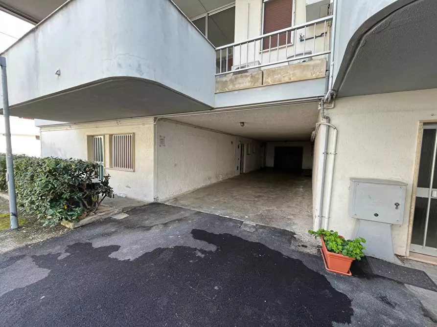 Immagine 34 di Casa indipendente in vendita  in VIA LIBECCIO a Vasto