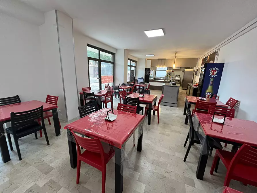 Immagine 2 di Agriturismo in vendita  in VIA MAGELLANO a San Salvo