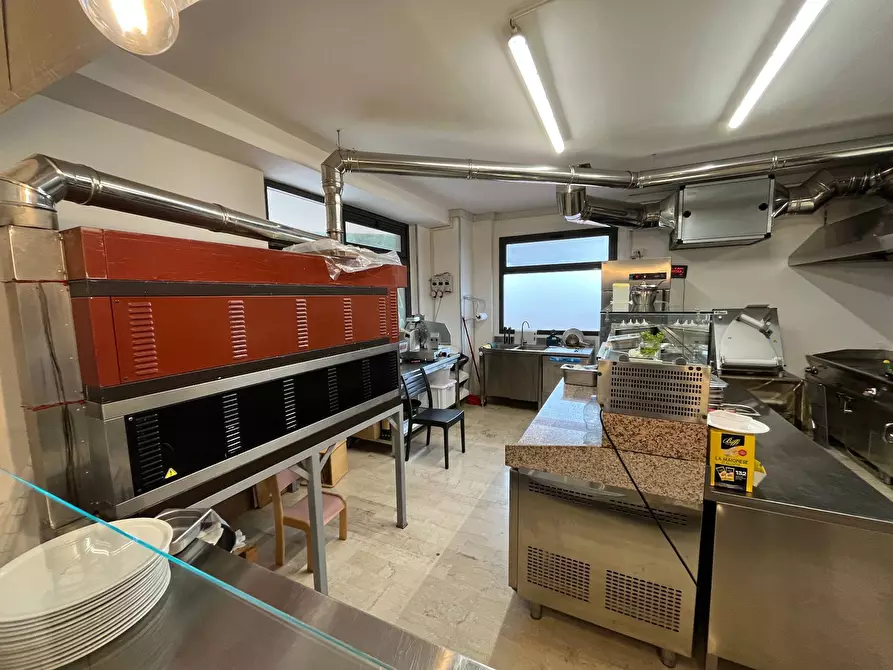 Immagine 13 di Agriturismo in vendita  in VIA MAGELLANO a San Salvo