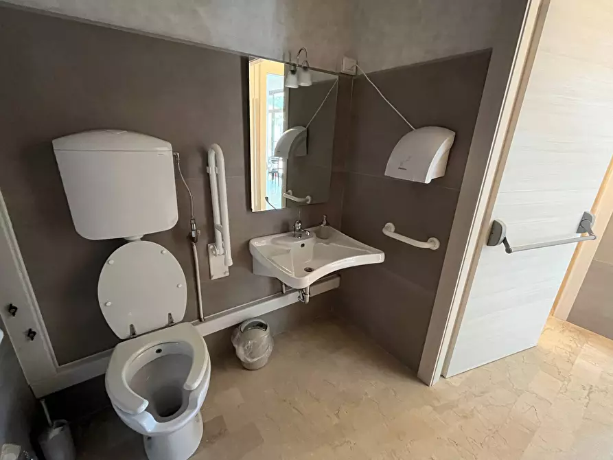 Immagine 15 di Agriturismo in vendita  in VIA MAGELLANO a San Salvo