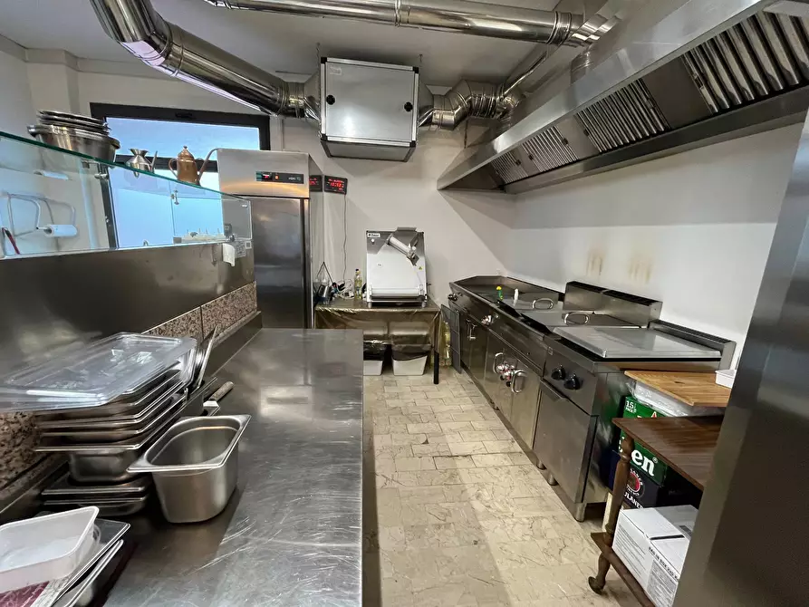 Immagine 18 di Agriturismo in vendita  in VIA MAGELLANO a San Salvo