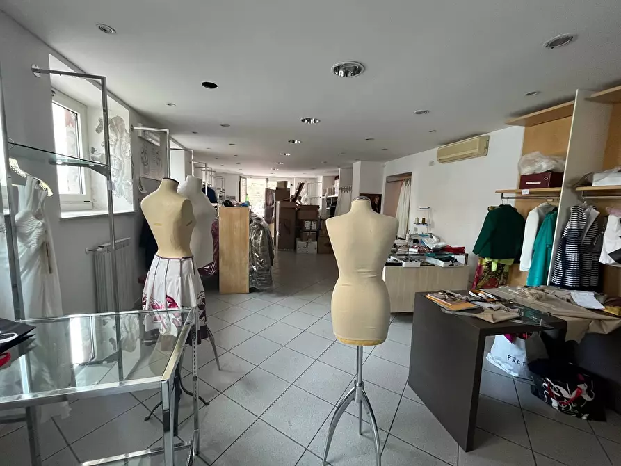 Immagine 3 di Agriturismo in vendita  in VIA BOCCACCIO a Vasto