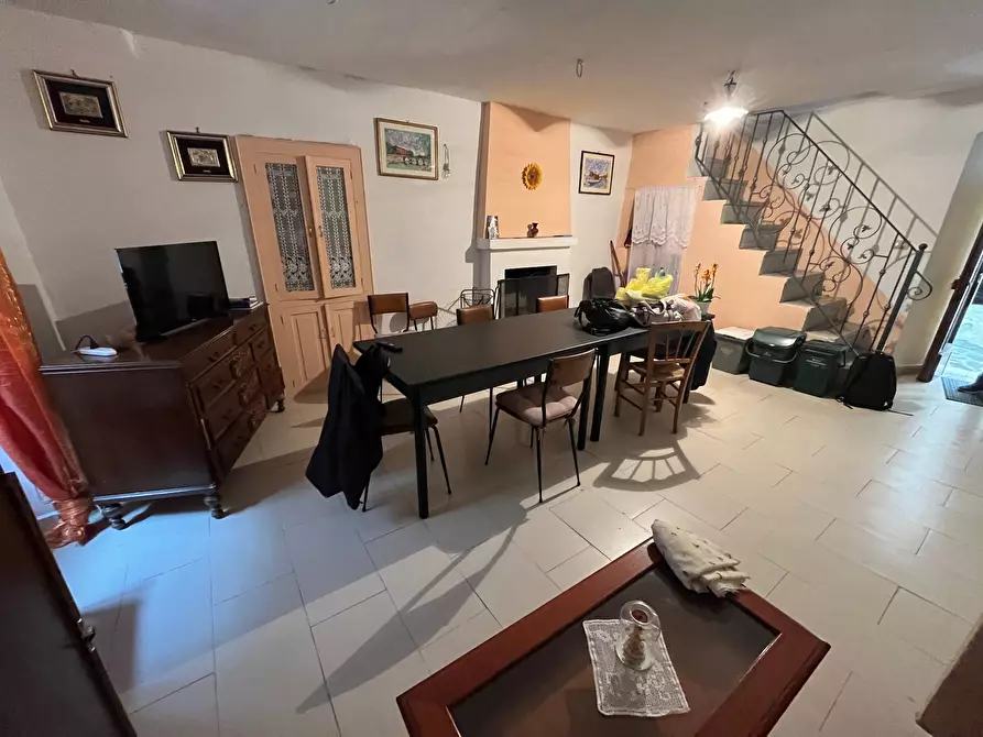 Immagine 2 di Casa semindipendente in vendita  in VIA GIARDINO 10 a Guilmi