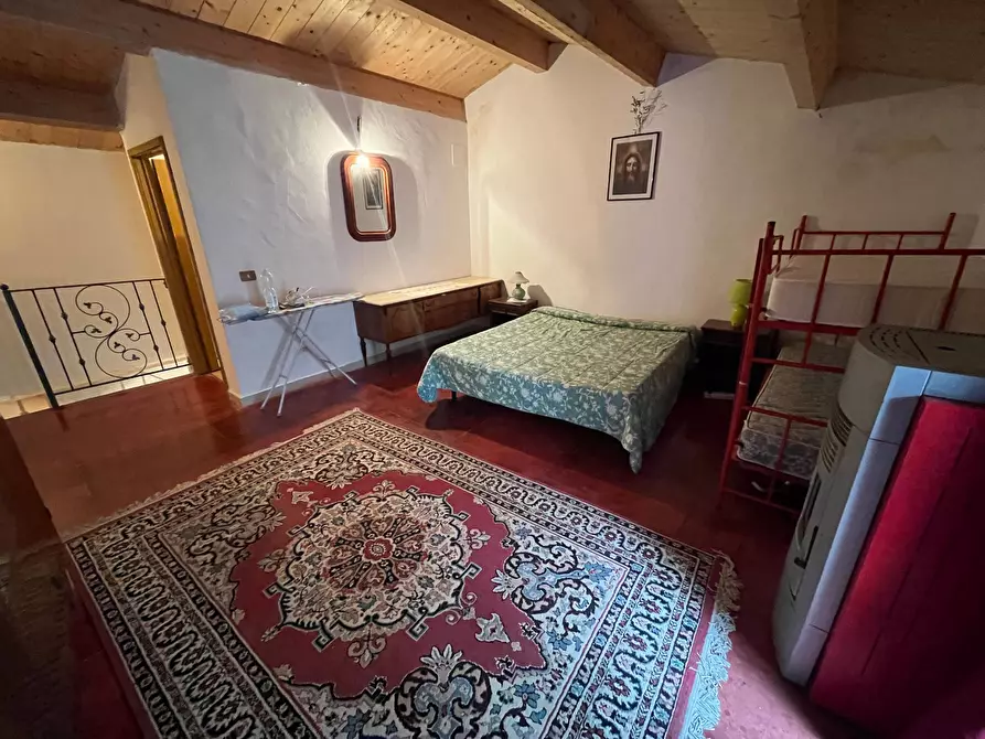 Immagine 8 di Casa semindipendente in vendita  in VIA GIARDINO 10 a Guilmi