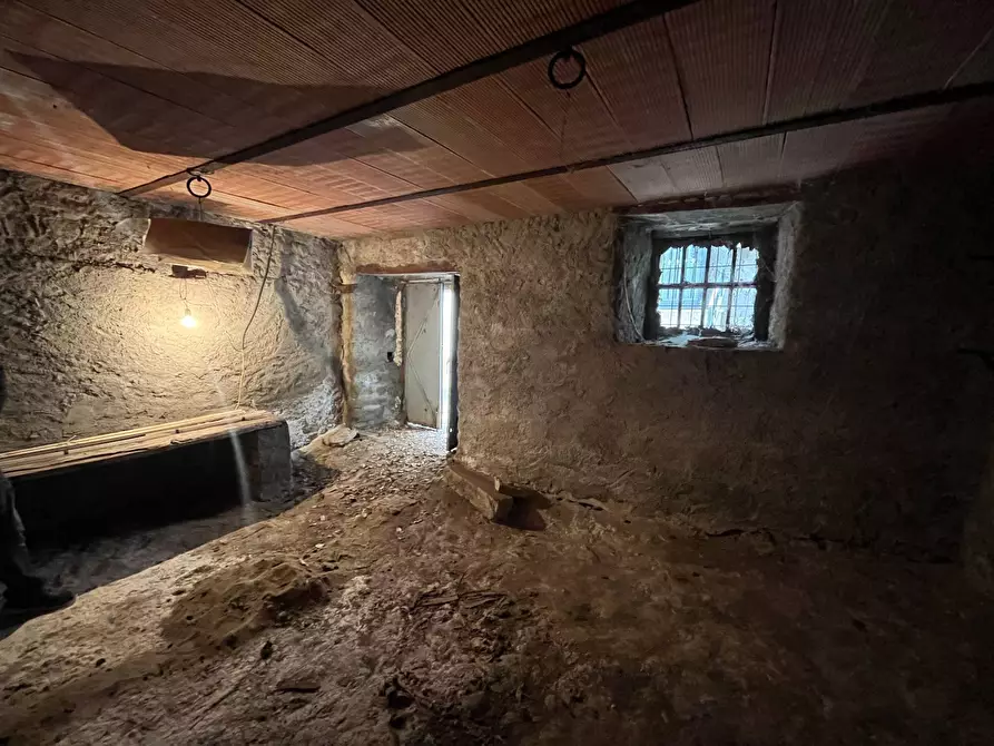 Immagine 16 di Casa semindipendente in vendita  in VIA GIARDINO 10 a Guilmi