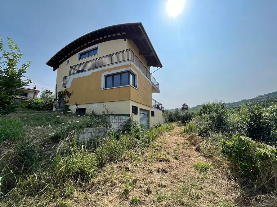 Immagine 33 di Villa in vendita  in VIA MONTEVECCHIO a Vasto