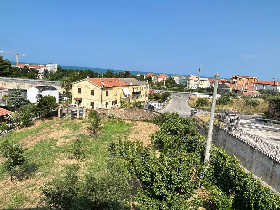 Immagine 23 di Villa in vendita  in VIA MONTEVECCHIO a Vasto