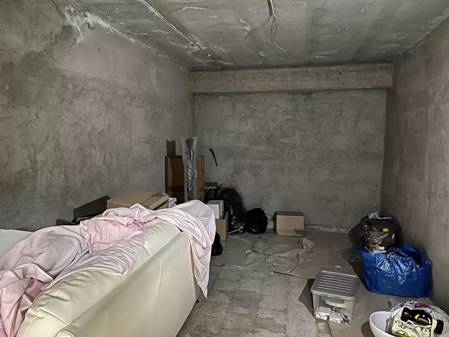 Immagine 3 di Box auto in vendita  in VIA DEL GIGLIO a Vasto